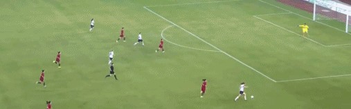 中国女足1-2遭俄罗斯女足绝杀，王霜世界波难救主