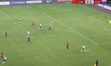 中国女足1-2遭俄罗斯女足绝杀，王霜世界波难救主