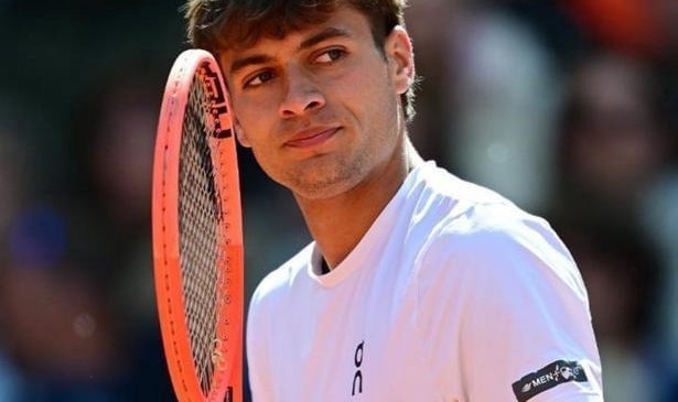 走出四连败阴霾！两连胜逆袭，科博利 2026 首进巡回赛四强